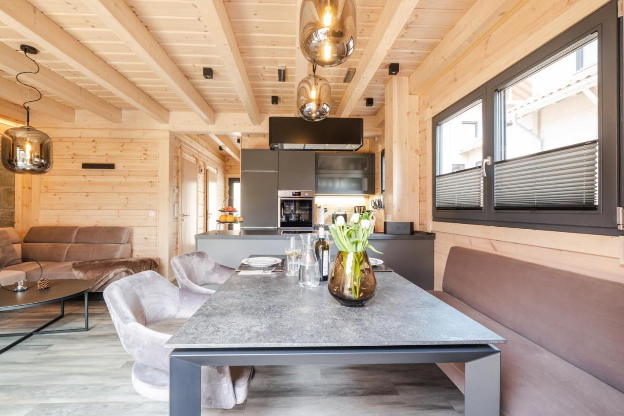 Bergwaldchalets Wellness 시르케 외부 사진